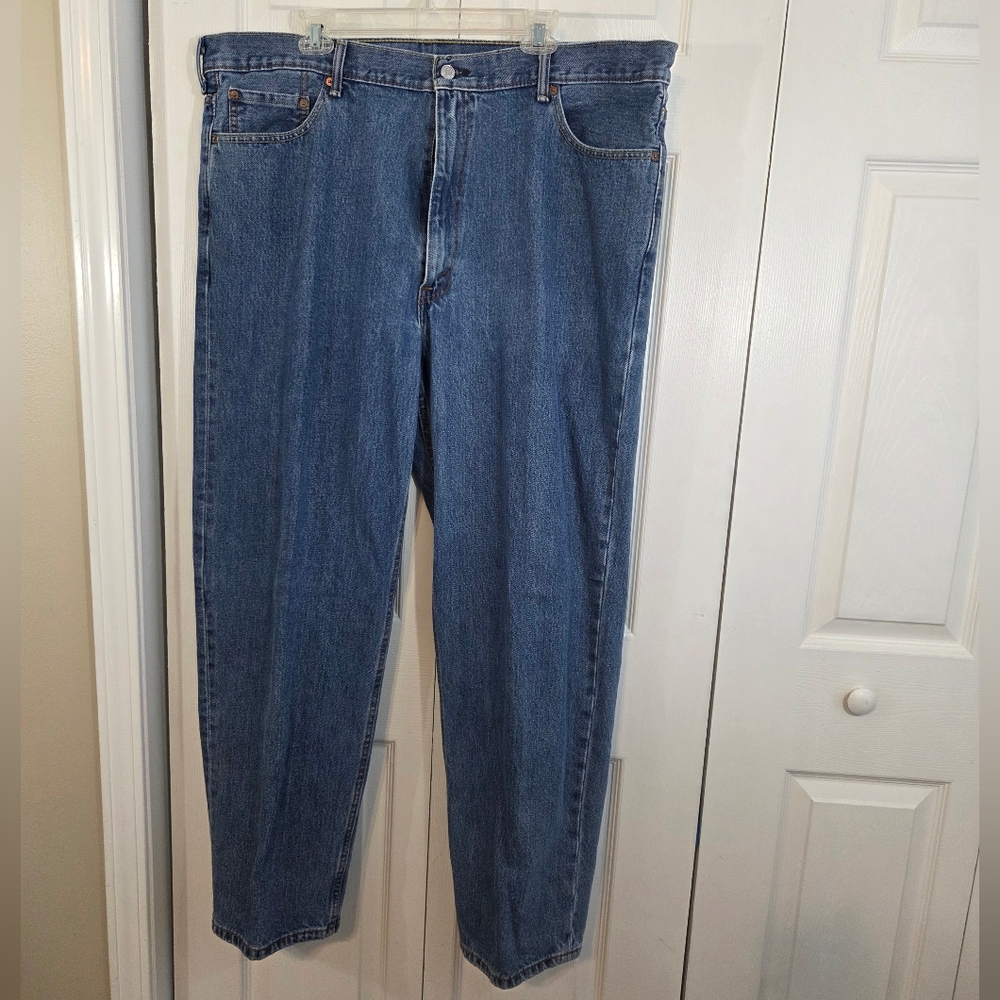 Levi Strauss 550 Men's Straight Leg Relaxed Fit Blue Jeans ~ Pre-Owned - Picture 3 of 12